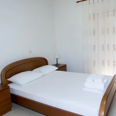 Manoleas - 5 * Stoúpa